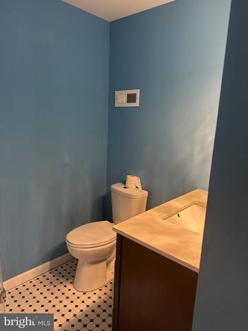 548 N LINCOLN AVE, Vineland, NJ 08360