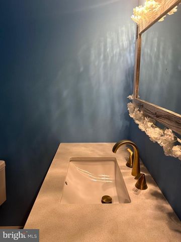 548 N LINCOLN AVE, Vineland, NJ 08360