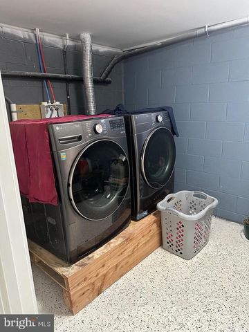 548 N LINCOLN AVE, Vineland, NJ 08360