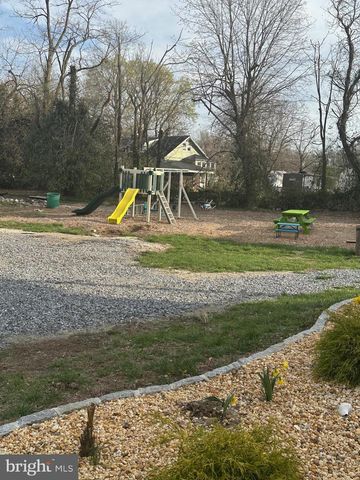 548 N LINCOLN AVE, Vineland, NJ 08360