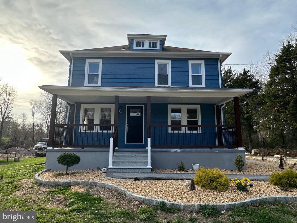 548 N LINCOLN AVE, Vineland, NJ 08360