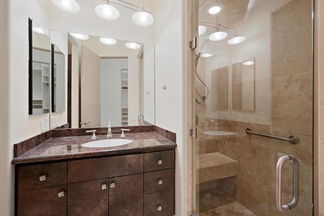 47200 Desert Lily Drive, Palm Desert, CA 92260