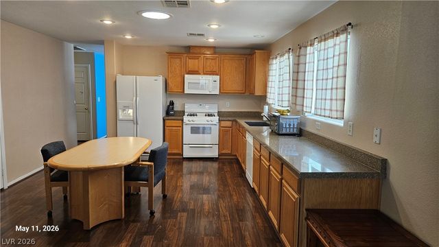 11832 Magliana Street, Las Vegas, NV 89183