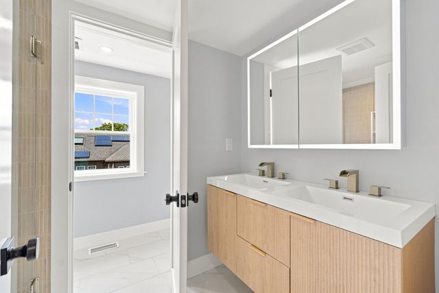 750 Mount Auburn St. 750, Watertown, MA 02472