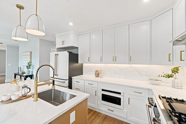 750 Mount Auburn St. 750, Watertown, MA 02472