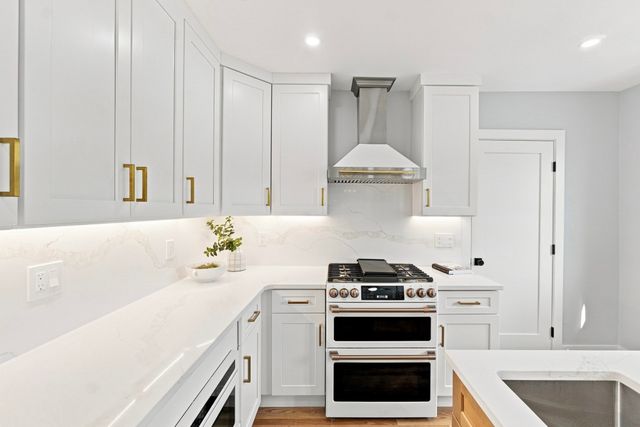 750 Mount Auburn St. 750, Watertown, MA 02472
