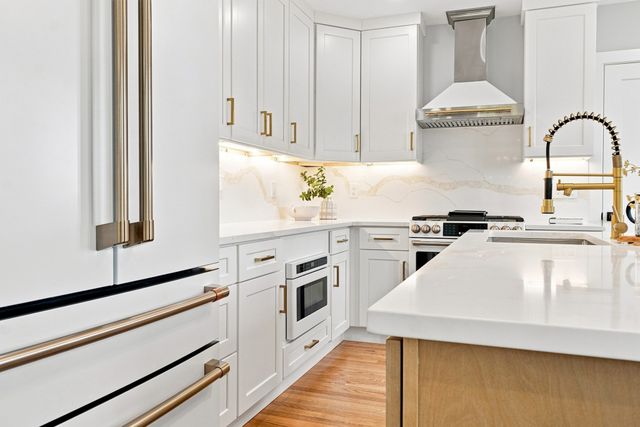 750 Mount Auburn St. 750, Watertown, MA 02472