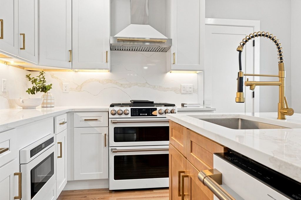 750 Mount Auburn St. 750, Watertown, MA 02472