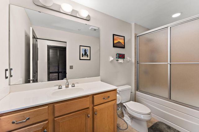 500 E Grant Street 1806, Minneapolis, MN 55404