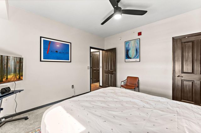 500 E Grant Street 1806, Minneapolis, MN 55404