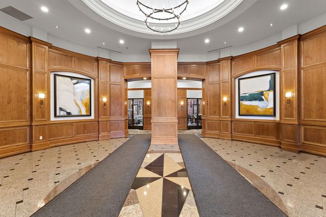 500 E Grant Street 1806, Minneapolis, MN 55404