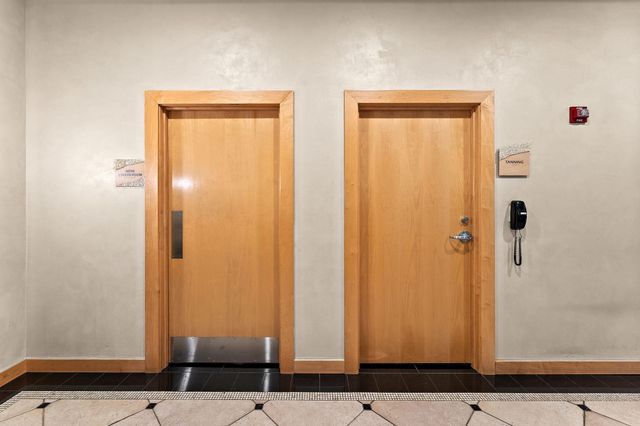 500 E Grant Street 1806, Minneapolis, MN 55404