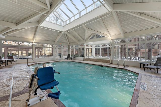 500 E Grant Street 1806, Minneapolis, MN 55404