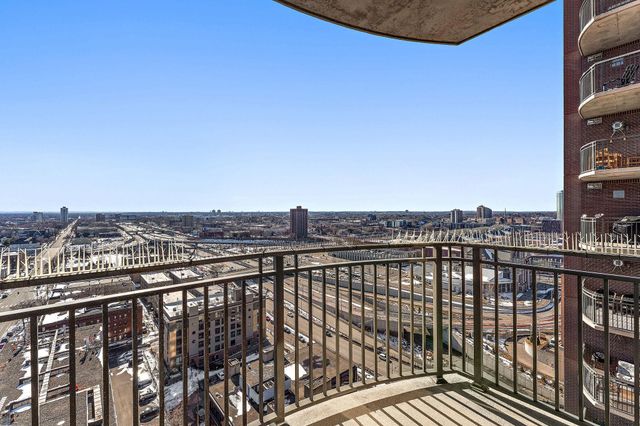 500 E Grant Street 1806, Minneapolis, MN 55404