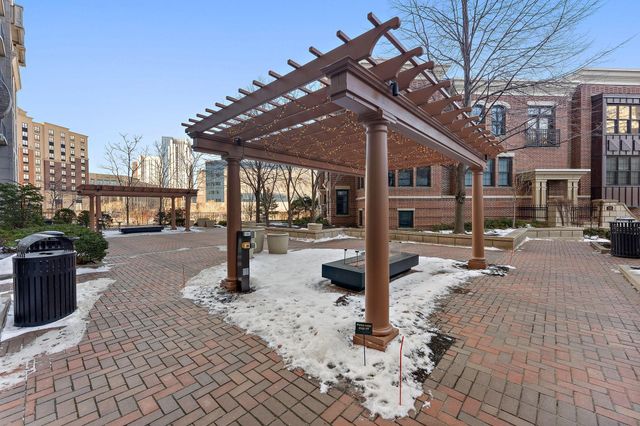 500 E Grant Street 1806, Minneapolis, MN 55404