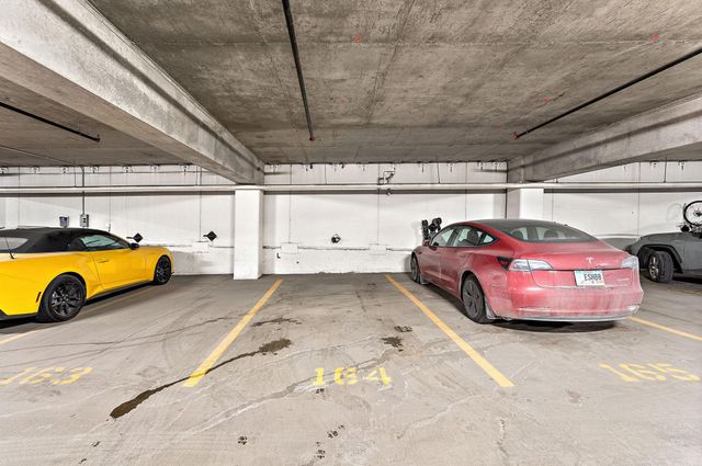 500 E Grant Street 1806, Minneapolis, MN 55404