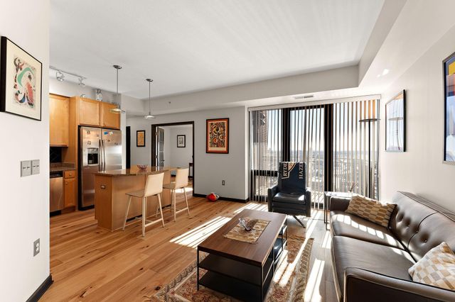 500 E Grant Street 1806, Minneapolis, MN 55404