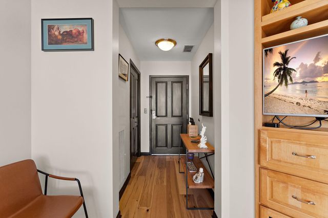 500 E Grant Street 1806, Minneapolis, MN 55404