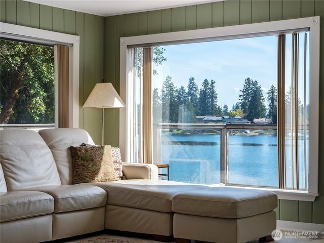 7217 20th Avenue SE, Lacey, WA 98503