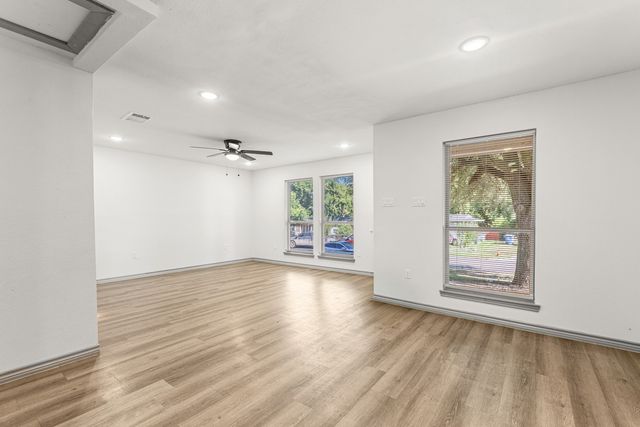 5160 Cardiff Street, Dallas, TX 75241