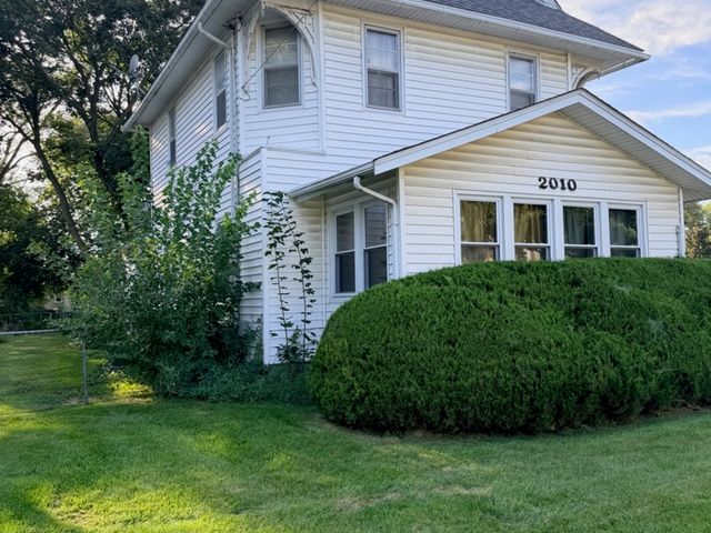 2010 Latham Street, Rockford, IL 61103