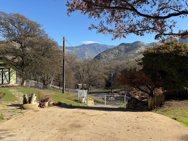 40820 Oak Ridge, Three Rivers, CA 93271