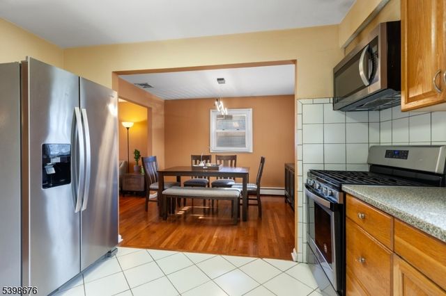 65 Willow Ave, Woodbridge Twp., NJ 08830