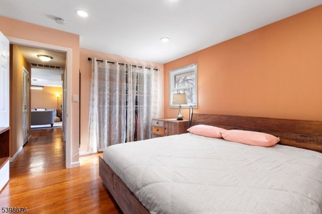 65 Willow Ave, Woodbridge Twp., NJ 08830