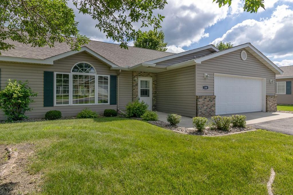 108 Gull Path, Mankato, MN 56001
