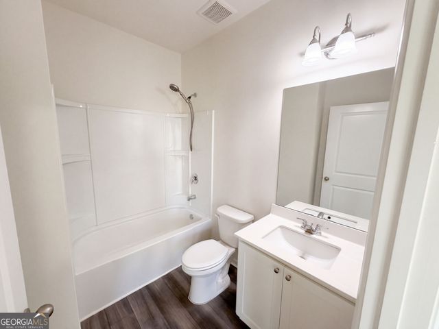 62 Pond Court, Hoschton, GA 30548