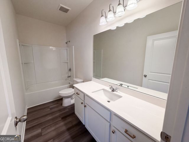 62 Pond Court, Hoschton, GA 30548