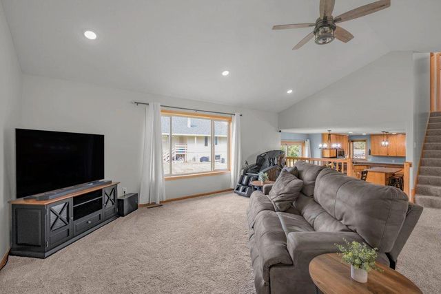 867 160th Lane NW, Andover, MN 55304