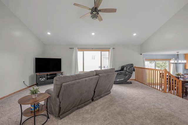 867 160th Lane NW, Andover, MN 55304