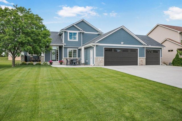 867 160th Lane NW, Andover, MN 55304