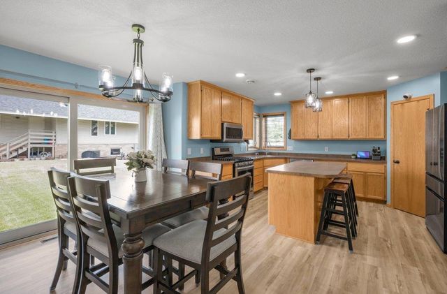867 160th Lane NW, Andover, MN 55304