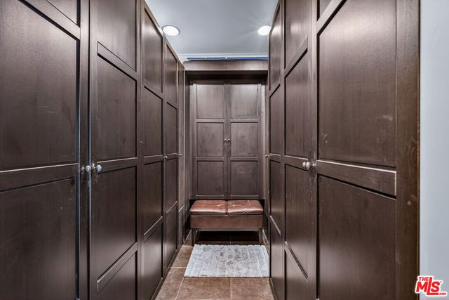 5119 Quakertown Avenue, Woodland Hills, CA 91364