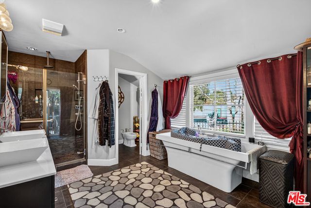 5119 Quakertown Avenue, Woodland Hills, CA 91364