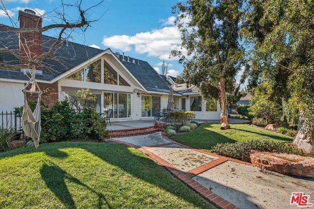 5119 Quakertown Avenue, Woodland Hills, CA 91364