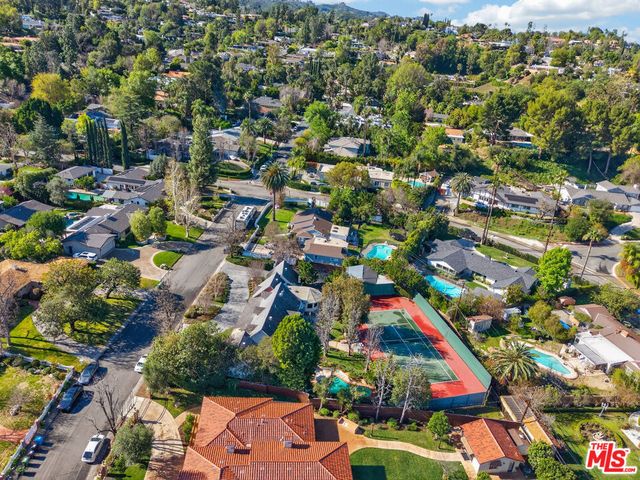 5119 Quakertown Avenue, Woodland Hills, CA 91364