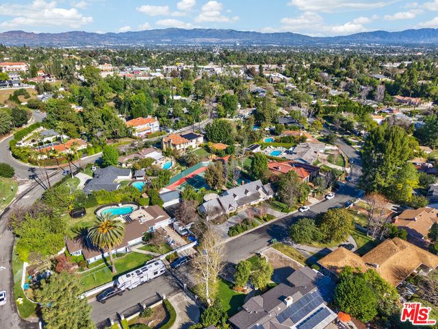 5119 Quakertown Avenue, Woodland Hills, CA 91364