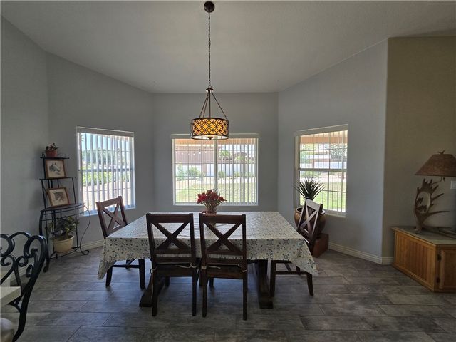 1550 Mountain Trail Road, Kingman, AZ 86401