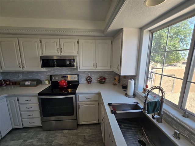 1550 Mountain Trail Road, Kingman, AZ 86401