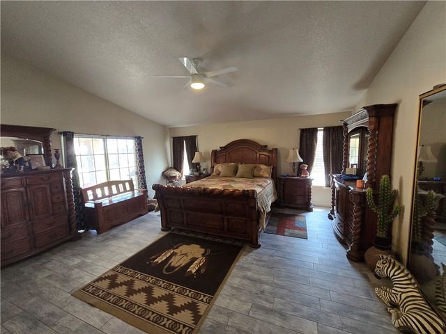 1550 Mountain Trail Road, Kingman, AZ 86401