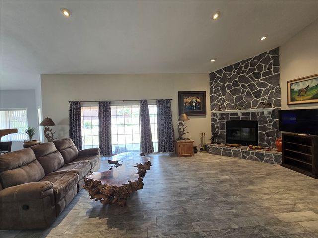 1550 Mountain Trail Road, Kingman, AZ 86401