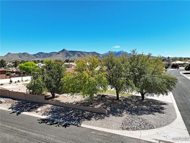 1550 Mountain Trail Road, Kingman, AZ 86401