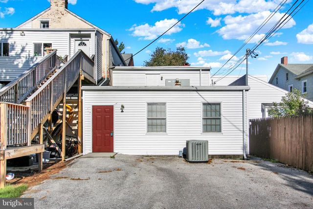 209 BROADWAY, Hanover, PA 17331