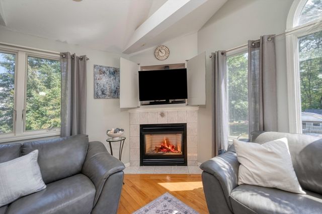 413 Linwood St, Abington, MA 02351