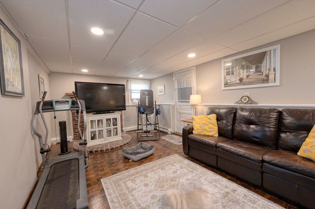 413 Linwood St, Abington, MA 02351