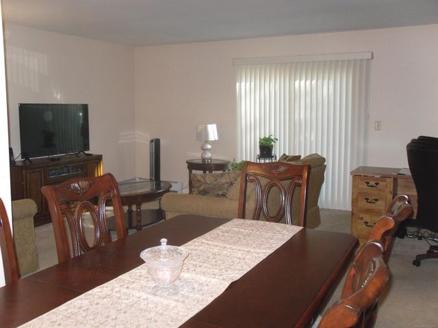 31 Beaman Brook 31, Bloomfield, CT 06002