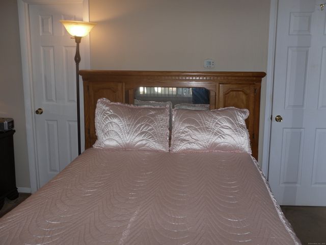 31 Beaman Brook 31, Bloomfield, CT 06002